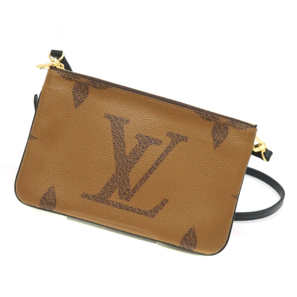 imgrc0093500590 Louis Vuitton Pochette Double Zip Bag