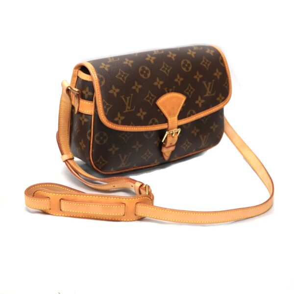 imgrc0093519023 Louis Vuitton Sologne Shoulder Bag