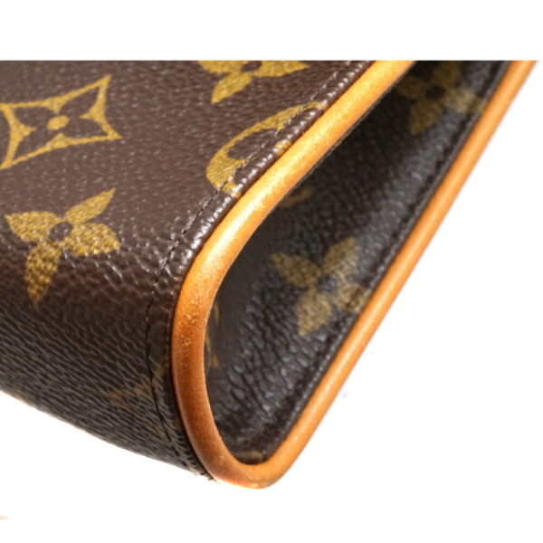 imgrc0093528057 Louis Vuitton Pochette Florentine Monogram