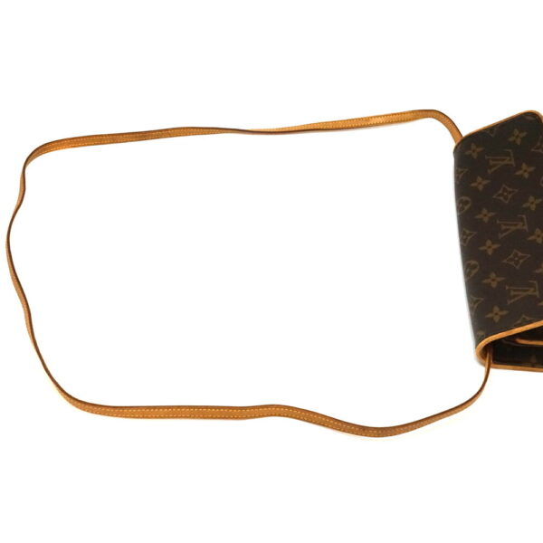 imgrc0093528716 Louis Vuitton Pochette Twin GM Shoulder Bag Monogram