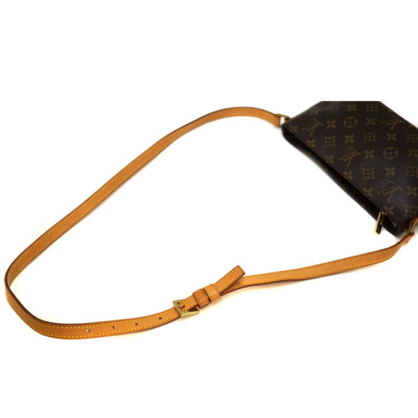 imgrc0093586940 Louis Vuitton Trotter Shoulder Bag Crossbody Monogram