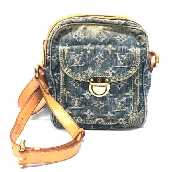 imgrc0093591702 Louis Vuitton Camera Bag Denim Shoulder Bag