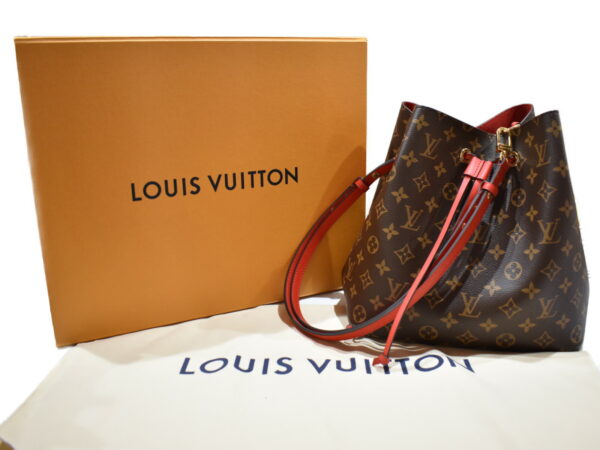 imgrc0093669743 Louis Vuitton Neonoe Shoulder Bag Monogram Red