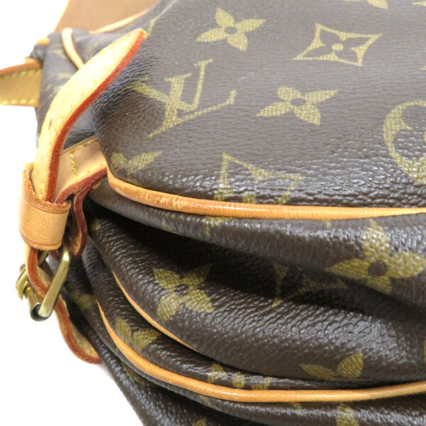 imgrc0093670062 Louis Vuitton Saumur 30 Monogram Shoulder Bag