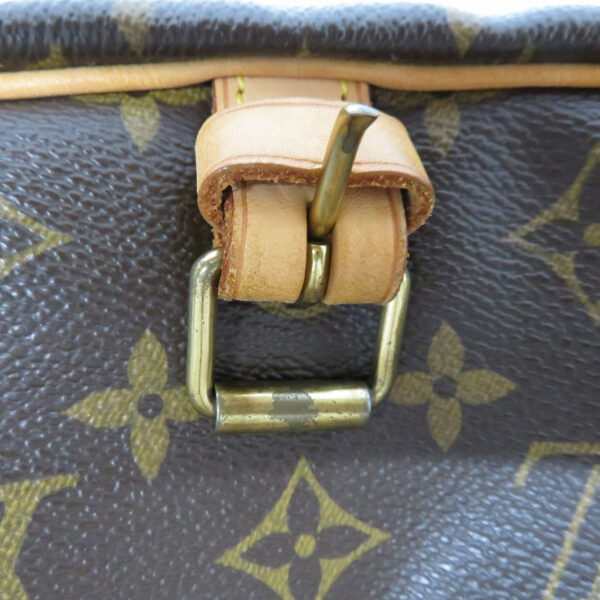 imgrc0093670063 Louis Vuitton Saumur 30 Monogram Shoulder Bag