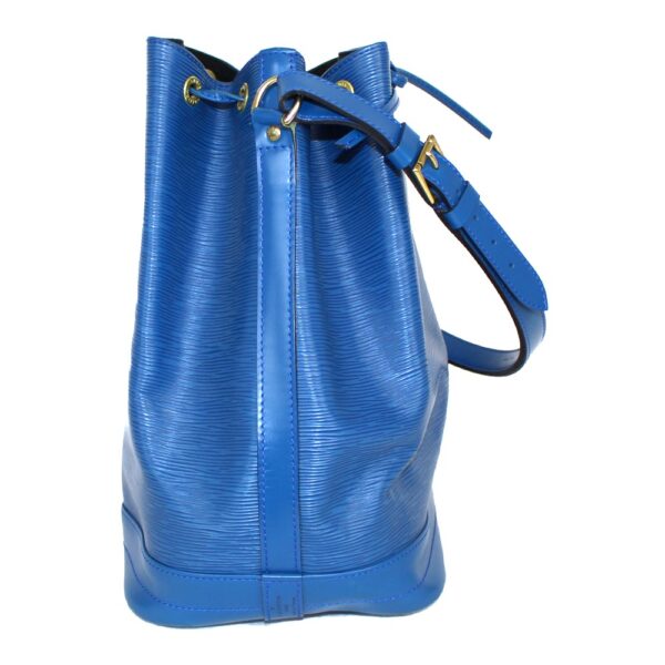 imgrc0093704254 Louis Vuitton Noe Epi Leather Shoulder Bag Toledo Blue