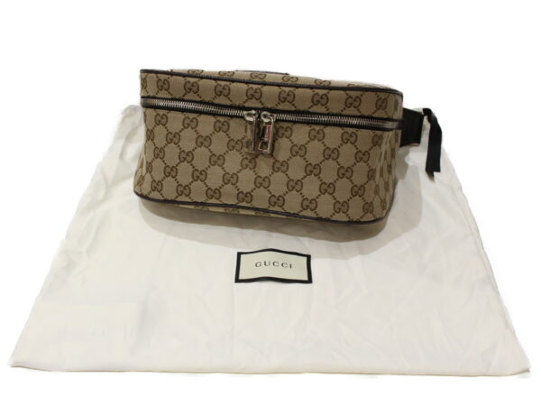 imgrc0093727387 Gucci GG Canvas Body Bag Beige Brown