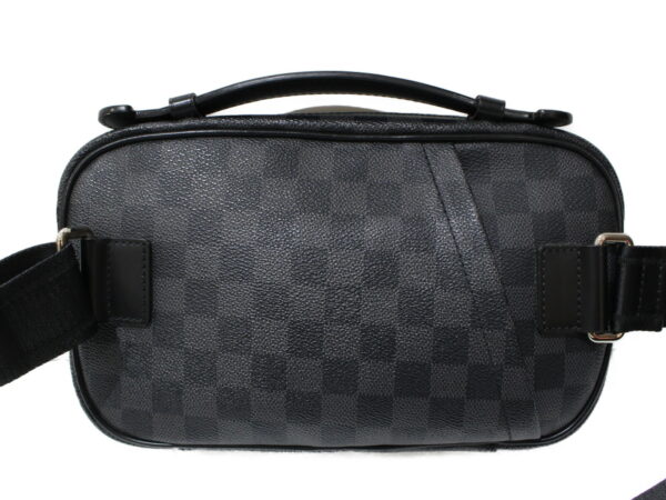 imgrc0093739422 Louis Vuitton Umbrella Damier Graphite Body Bag Black Gray