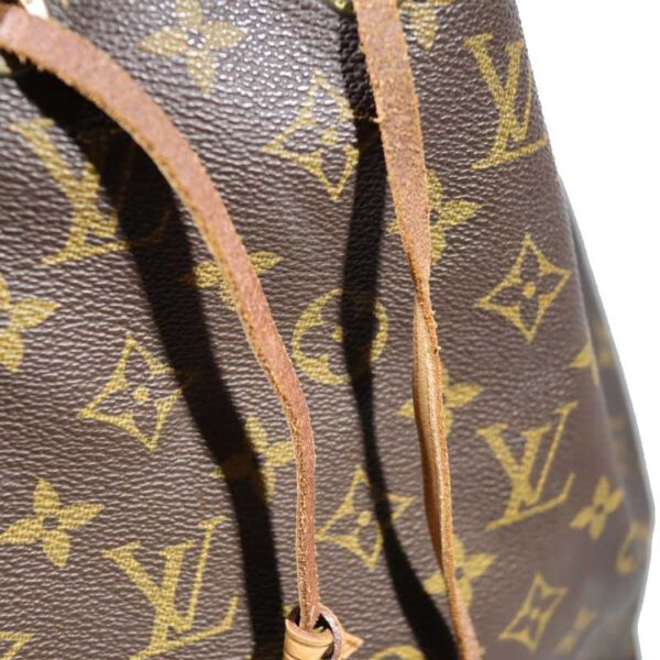 imgrc0093744946 Louis Vuitton Noe Monogram Shoulder Bag