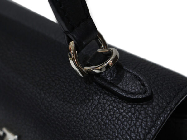 imgrc0093752320 Louis Vuitton Lock Me Ever Mini Chain Shoulder Bag Noir