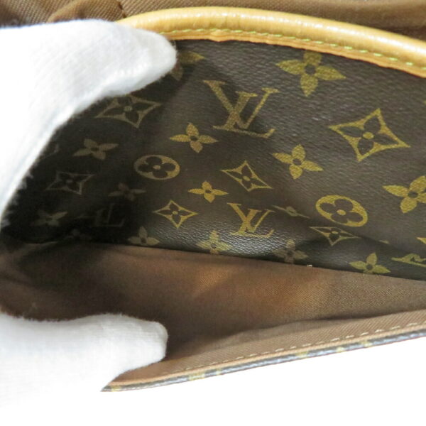 imgrc0093773991 Louis Vuitton Sologne Monogram Shoulder Bag