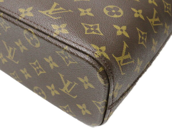 imgrc0093792293 Louis Vuitton Monogram Canvas Tote Bag Brown