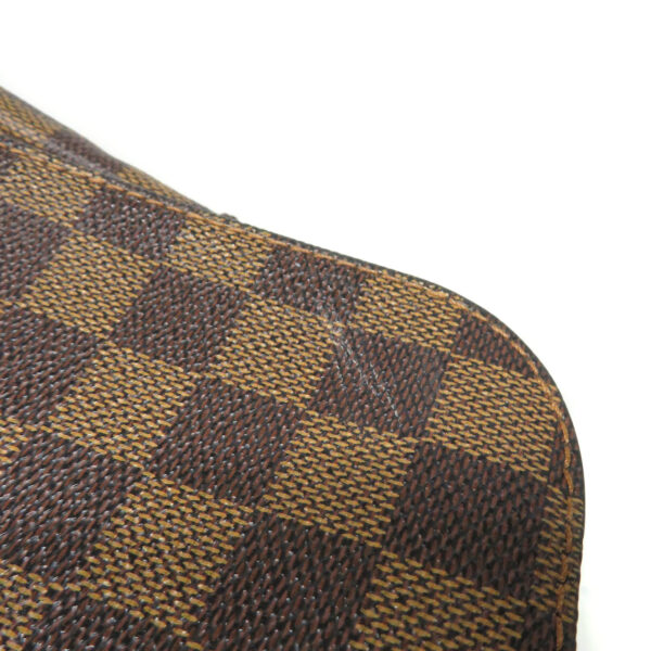 imgrc0093836749 Louis Vuitton Bastille Damier Messenger Bag