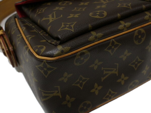 imgrc0093849916 Louis Vuitton Viva Cite GM Monogram Canvas Shoulder Bag Brown