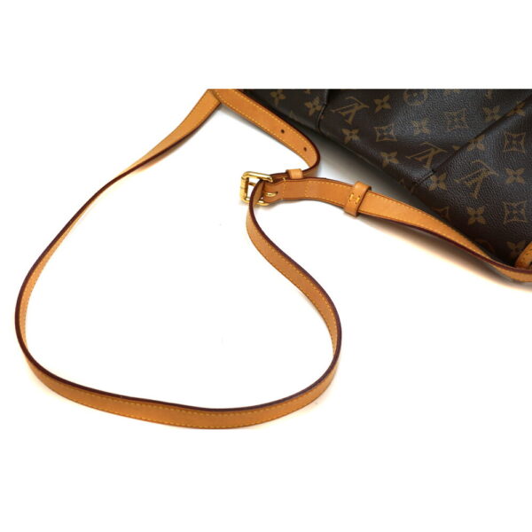 imgrc0094233095 Louis Vuitton Menilmontant MM Shoulder Bag Monogram