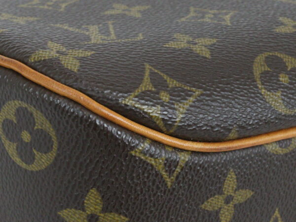 imgrc0094233353 Louis Vuitton Blois Monogram Canvas Shoulder Bag Brown