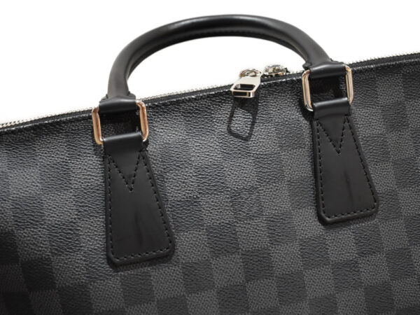 imgrc0094293918 Louis Vuitton Porte de Cumant Jour Shoulder Bag Damier Graphite Black