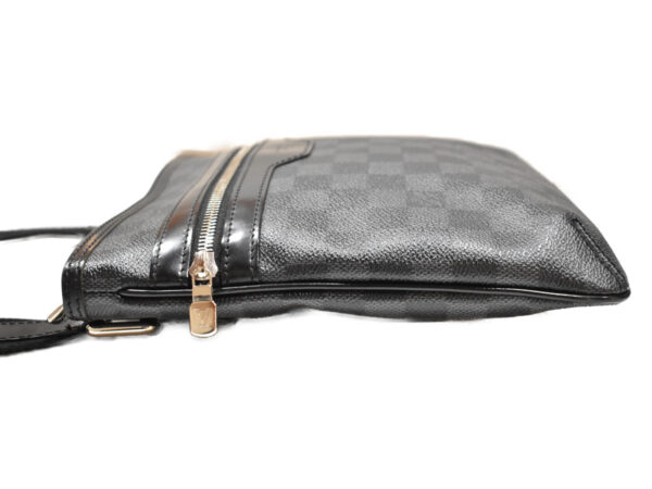 imgrc0094293986 Louis Vuitton Thomas Crossbody Bag Canvas Damier Graphite Gray