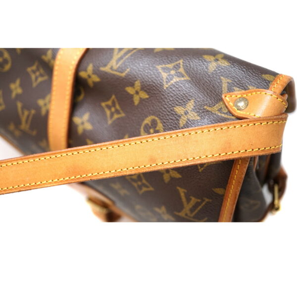 imgrc0094616289 Louis Vuitton Saumur 30 Shoulder Bag Monogram