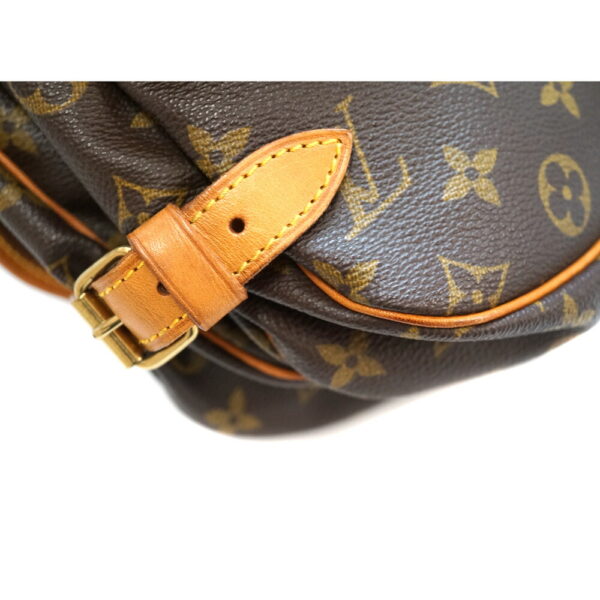 imgrc0094616310 Louis Vuitton Saumur 30 Shoulder Bag Monogram