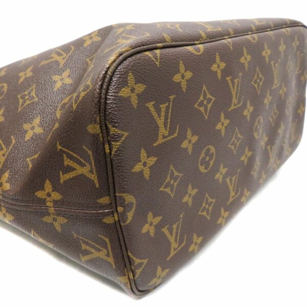 imgrc0094681192 Louis Vuitton Neverfull MM Monogram Tote Bag