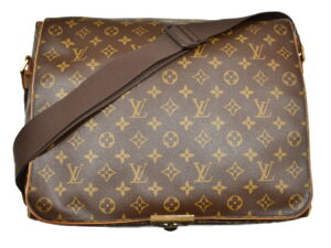 imgrc0094686935 Louis Vuitton Monogram Odeon PM Shoulder Bag