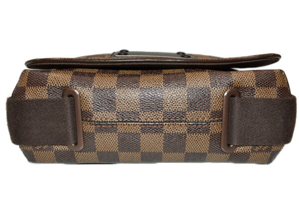 imgrc0094687593 Louis Vuitton Brooklyn PM Shoulder Bag Canvas Damier Ebene Brown