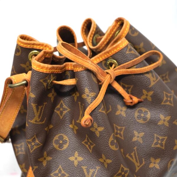 imgrc0094692825 Louis Vuitton Noe Shoulder Bag Monogram