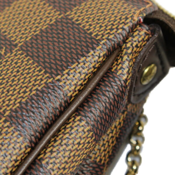 imgrc0094694933 Louis Vuitton Eva Damier Canvas Chain Shoulder Bag Brown