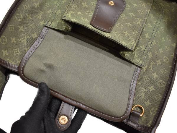 imgrc0094720917 Louis Vuitton Bouzas Marie Kate Shoulder Bag Monogram Green