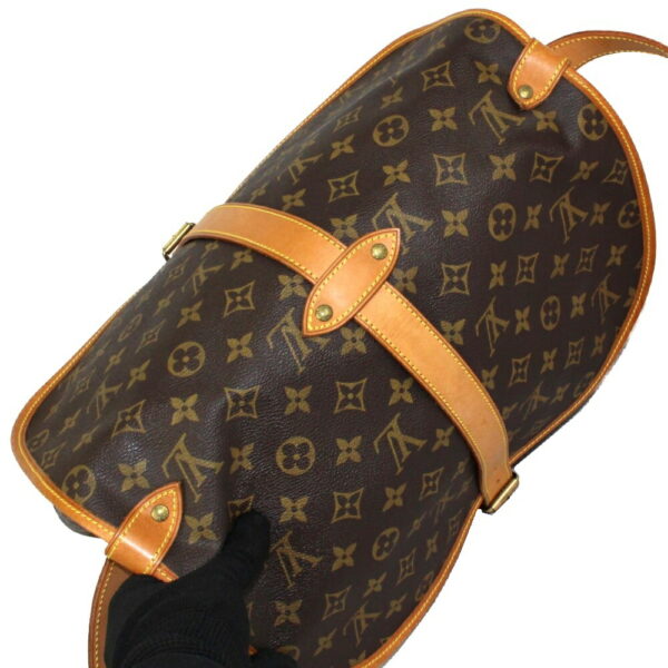 imgrc0094726093 Louis Vuitton Saumur 35 Monogram Canvas Messenger Bag Brown