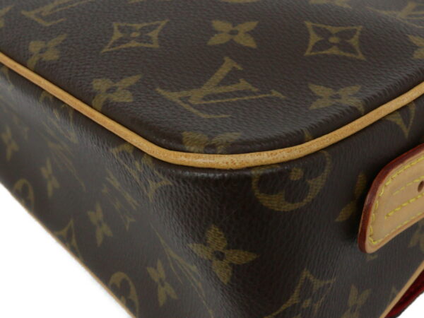 imgrc0094862855 Louis Vuitton Viva Cite MM Monogram Canvas Handbag Brown