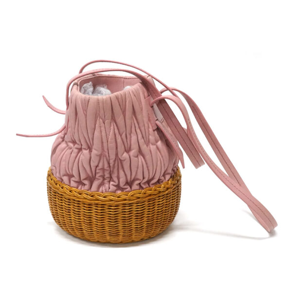 imgrc0094896385 Miu Miu Basket Bag Pink