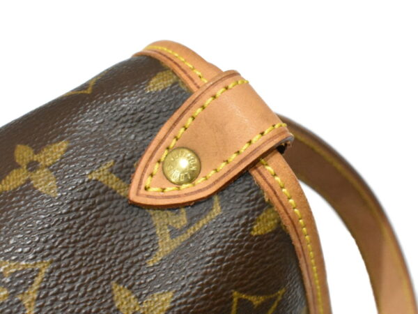 imgrc0095021075 Louis Vuitton Saumur 30 Shoulder Bag Monogram Brown