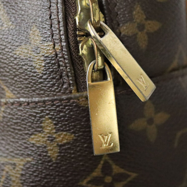 imgrc0095081379 Louis Vuitton Cite MM Monogram Shoulder Bag