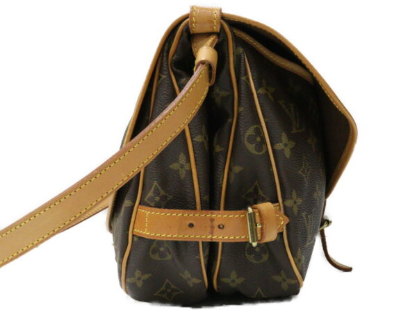 imgrc0095169826 Louis Vuitton Saumur 30 Monogram Canvas Shoulder Bag Brown