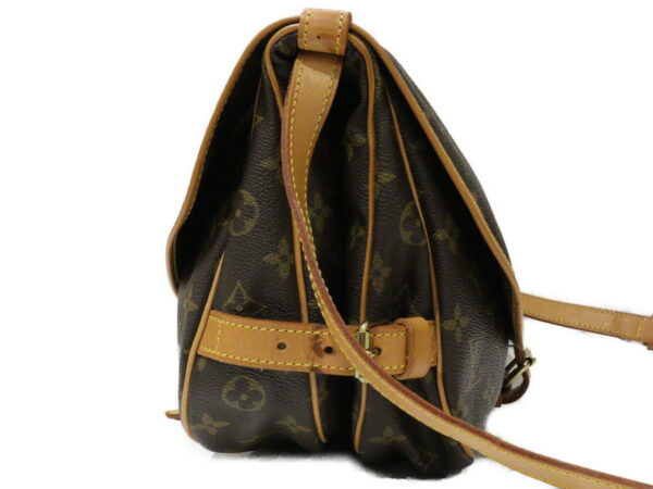 imgrc0095169827 Louis Vuitton Saumur 30 Monogram Canvas Shoulder Bag Brown