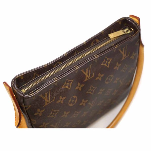 imgrc0095343871 Louis Vuitton Looping MM Shoulder Bag Monogram