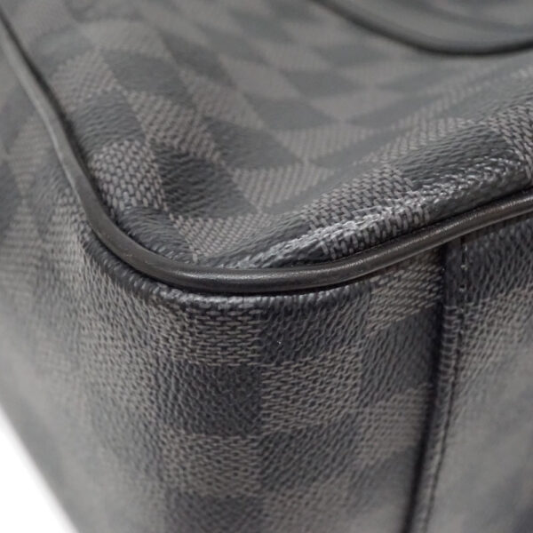 imgrc0095423255 Louis Vuitton Tadao Bag Damier Graphite