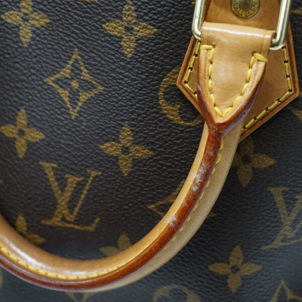 imgrc0095433901 Louis Vuitton Alma Handbag Monogram