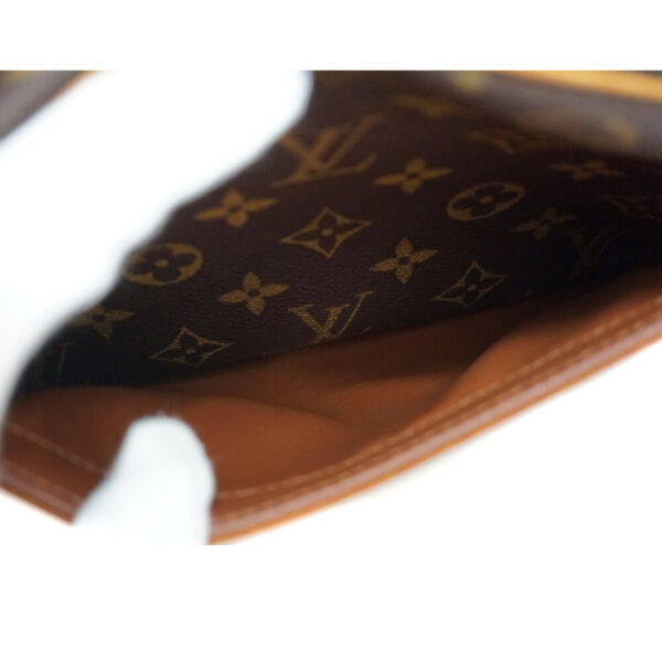 imgrc0095630092 Louis Vuitton Blois Shoulder Bag Monogram