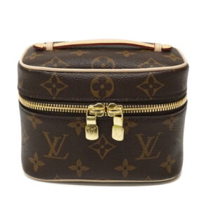 imgrc0095635902 Louis Vuitton Grizzly Taiga Card Case