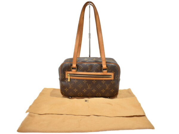 imgrc0095860229 Louis Vuitton Cité MM Shoulder Bag Monogram Brown