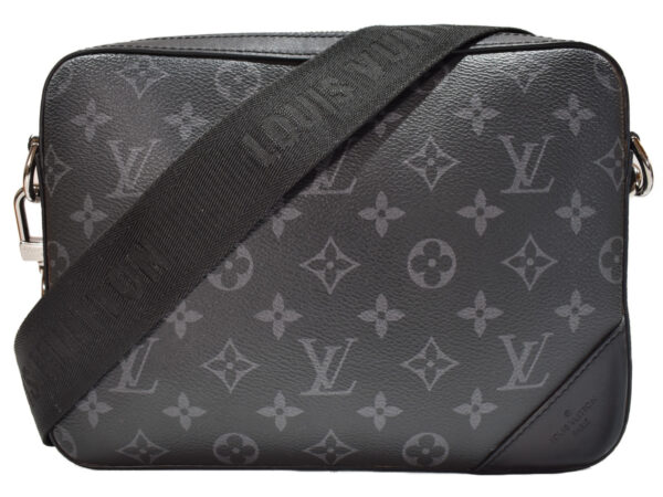 imgrc0095860325 Louis Vuitton Trio Messenger Monogram Eclipse