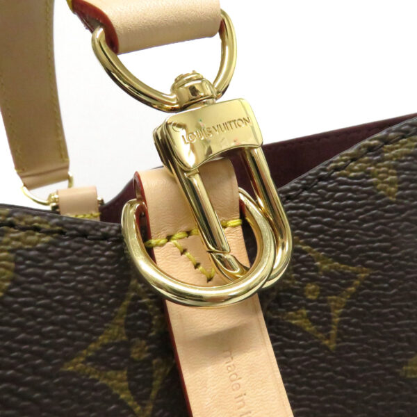 imgrc0095929868 Louis Vuitton Neo Noe BB Monogram Shoulder Bag