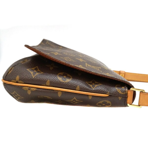 imgrc0095948371 Louis Vuitton Musette Tango Short Monogram Shoulder Bag