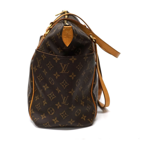 imgrc0095961929 Louis Vuitton Totally MM tote bag Monogram