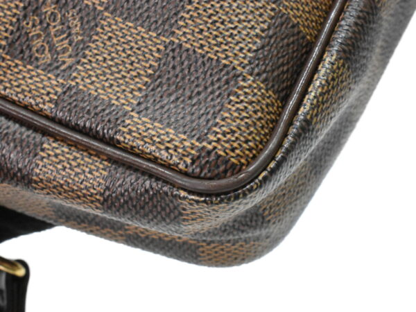 imgrc0095990825 Louis Vuitton Pochette Bier Macau Clutch Damier Ebene Brown