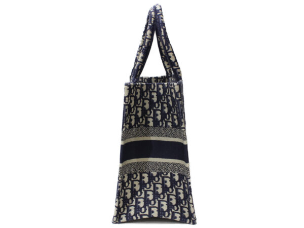 imgrc0095997529 Dior Book Tote Navy