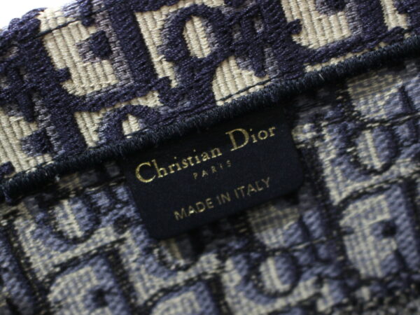 imgrc0095997535 Dior Book Tote Navy